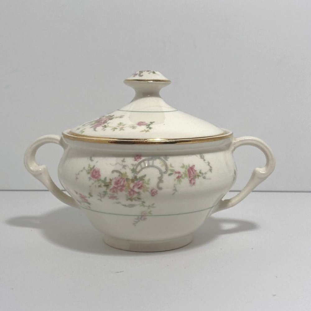 1940s Pope-Gosser Jean Pattern Rose Garland Gold Trim Lidded 10 oz Sugar Bowl